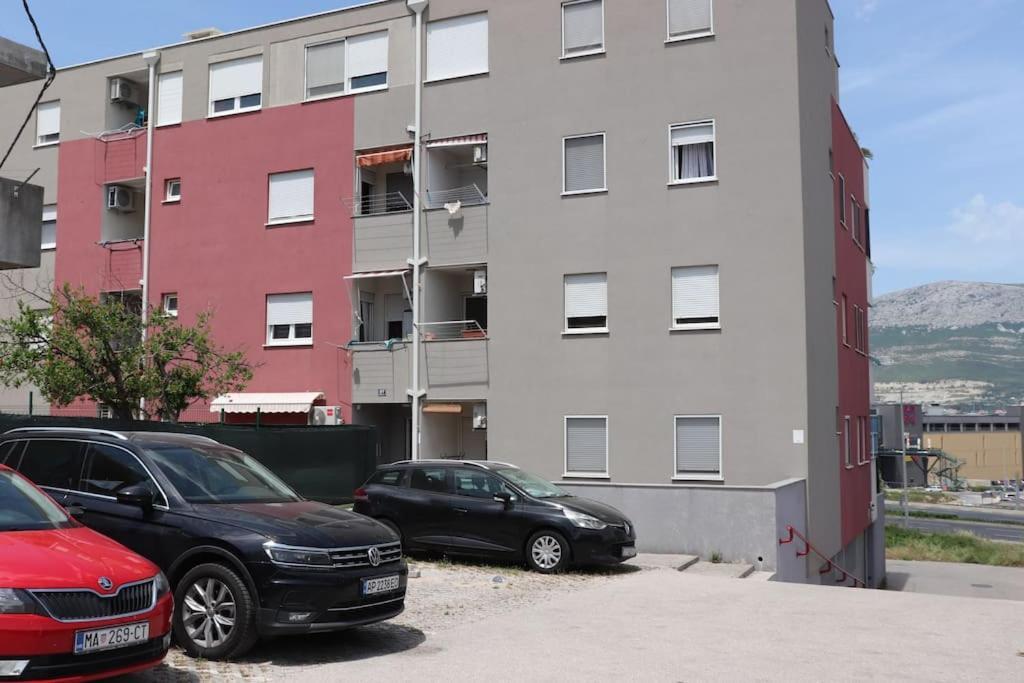 Apartments Kikaso - Near Mall Of Split, Free Parking Екстер'єр фото